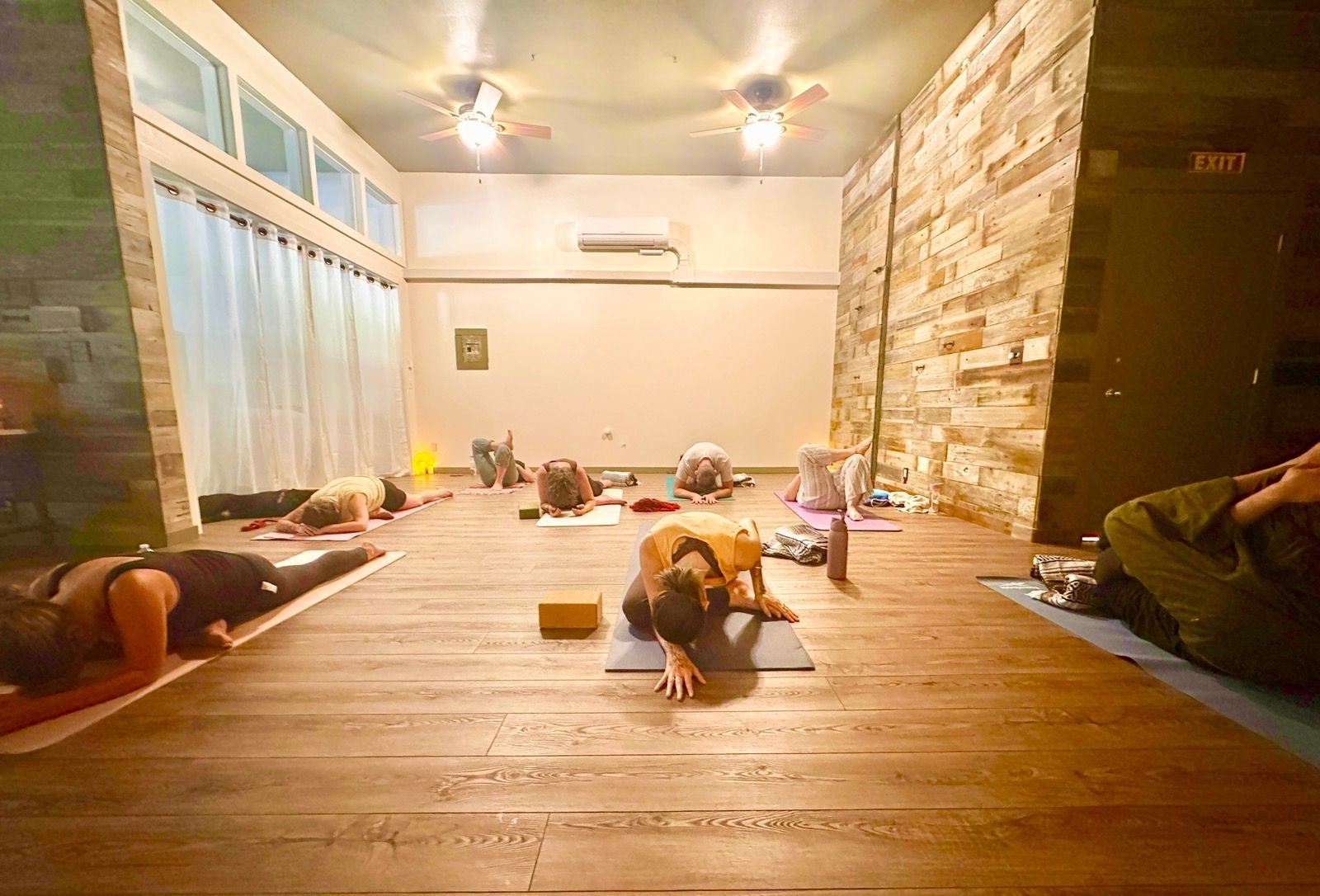 Unwind: Restorative Yoga & Meditation